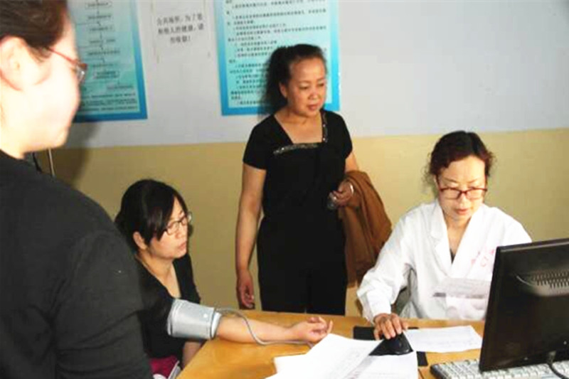 体3_副本.jpg 体3_副本.jpg