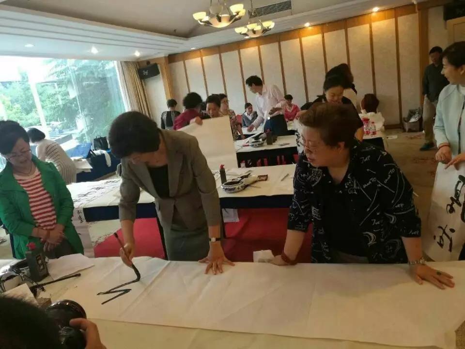 微信图片_20170903141946.jpg 微信图片_20170903141946.jpg