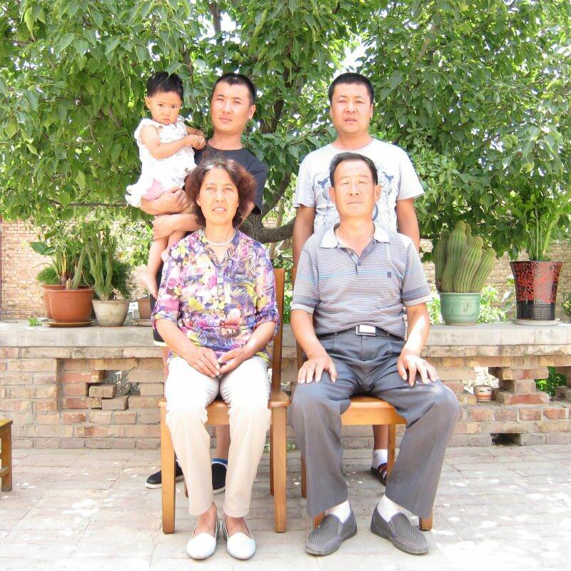 潘自贵家庭.jpg 潘自贵家庭.jpg