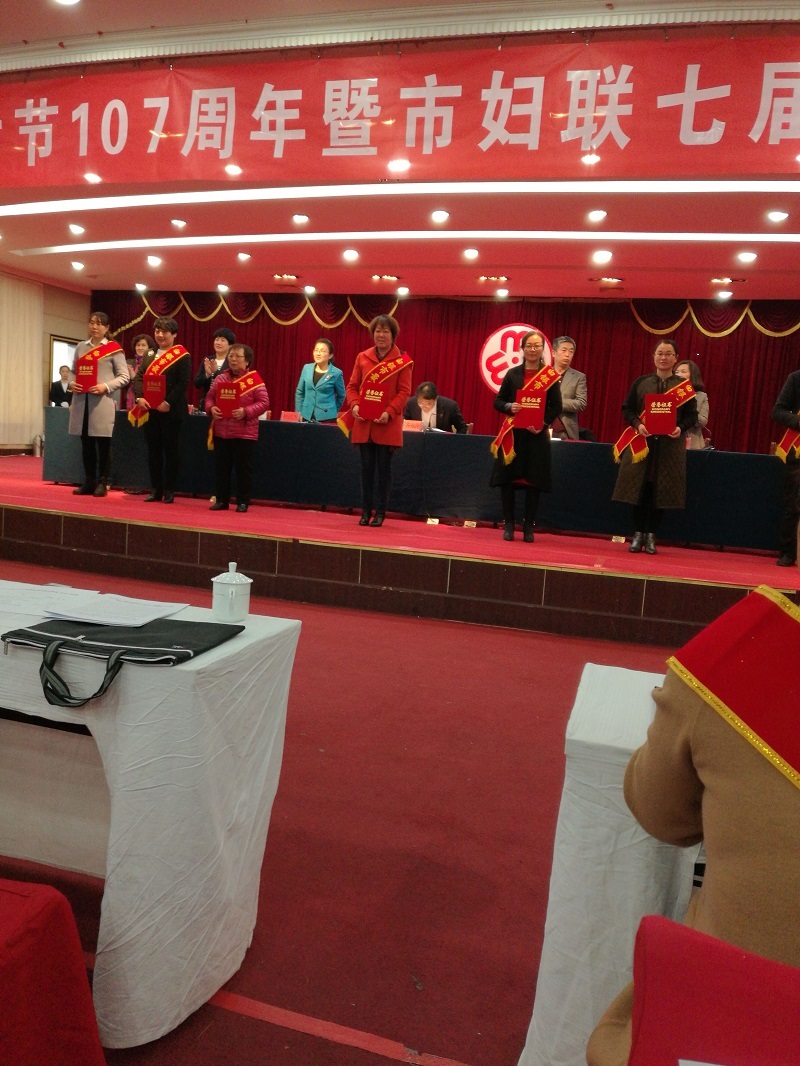 IMG_20170307_094415_BURST001_COVER.jpg IMG_20170307_094415_BURST001_COVER.jpg