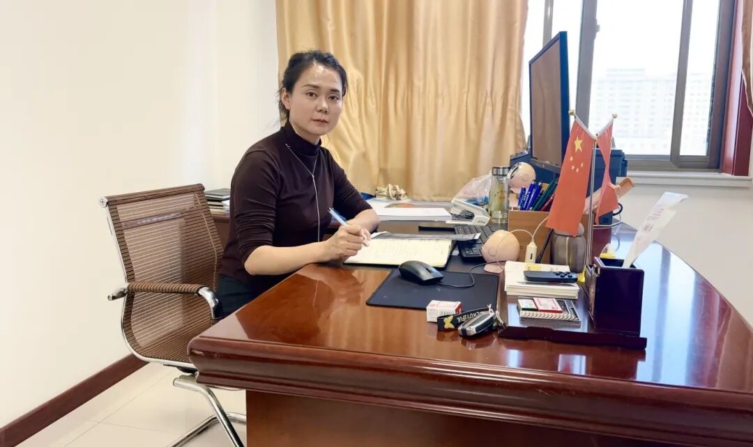 靖远城投董事，巾帼 王晓静.jpg